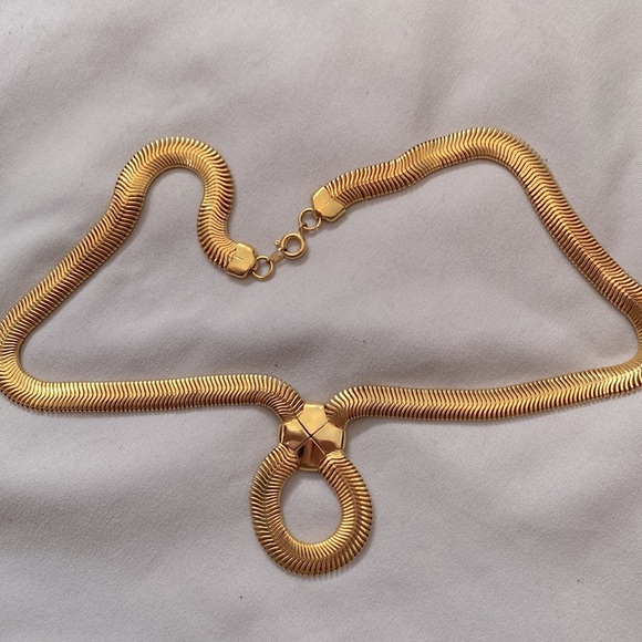 Vintage gold-tone 1990s necklace & earrings set - Picture 4 of 4